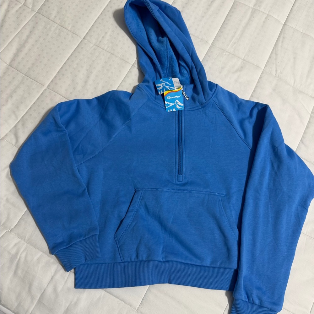 MagcoMsen Blue Half-Zip Crop Hoodie Size M